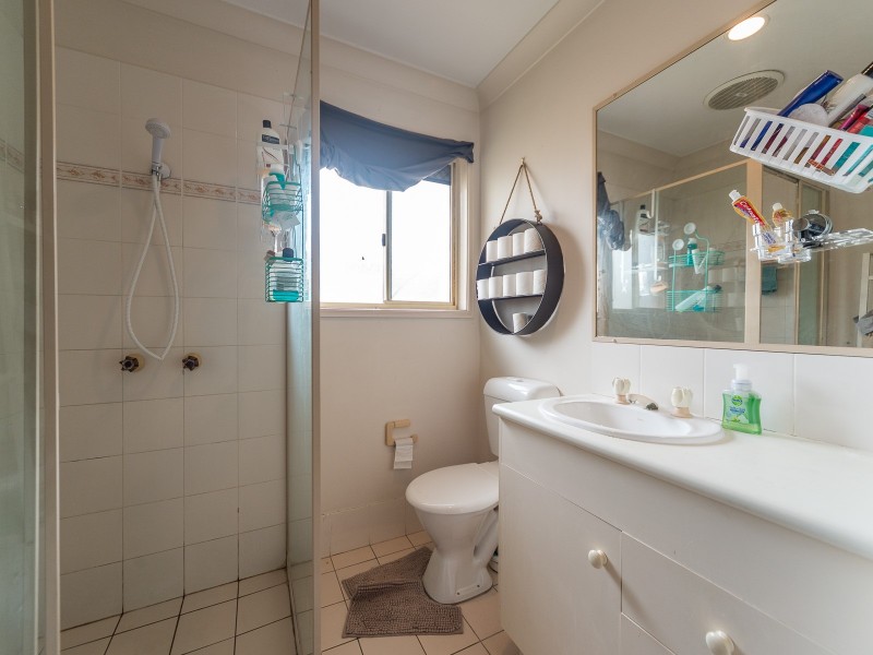 10 Floyd Court, Parkwood QLD 4214