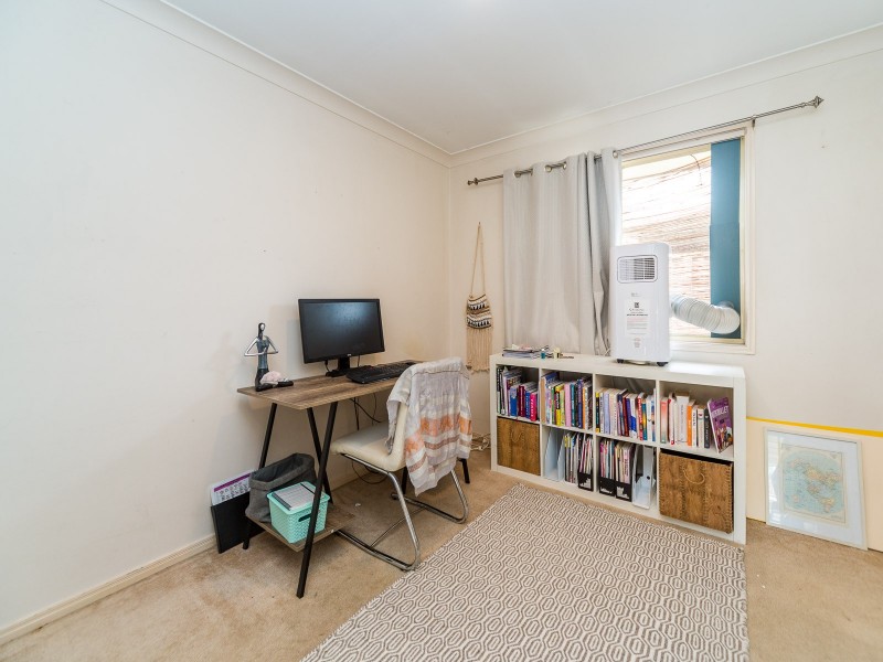 10 Floyd Court, Parkwood QLD 4214