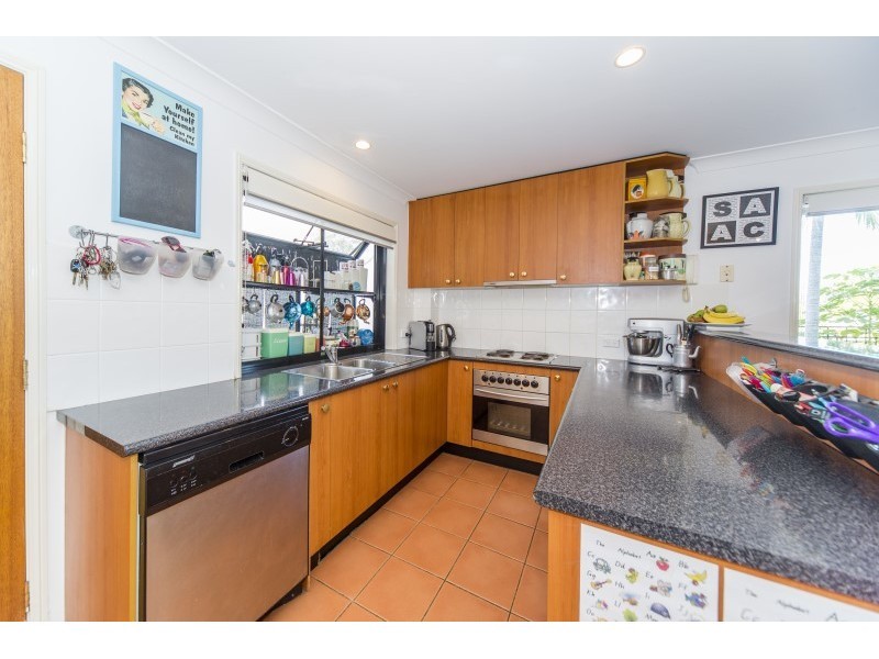 16/77 Bamboo Avenue, Benowa QLD 4217