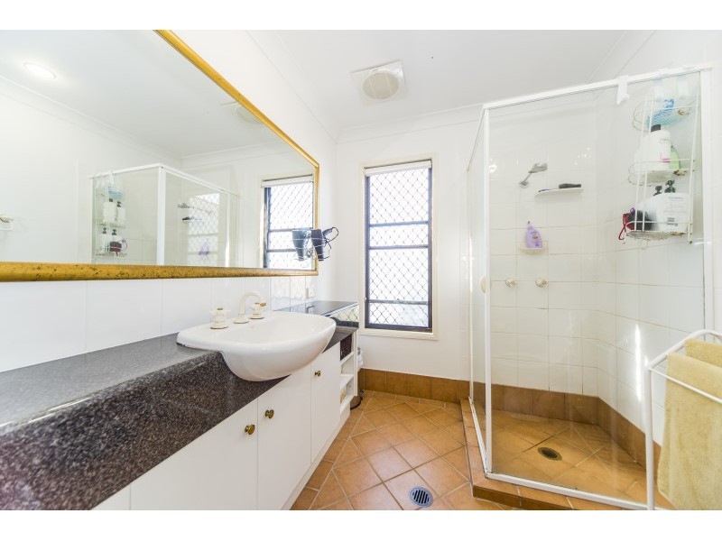 16/77 Bamboo Avenue, Benowa QLD 4217