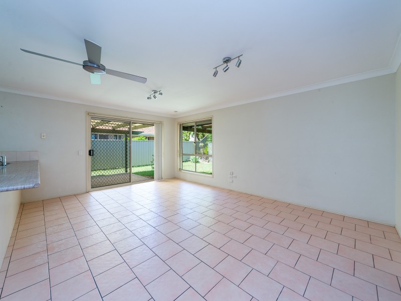 92 Inverness Way, Parkwood QLD 4214