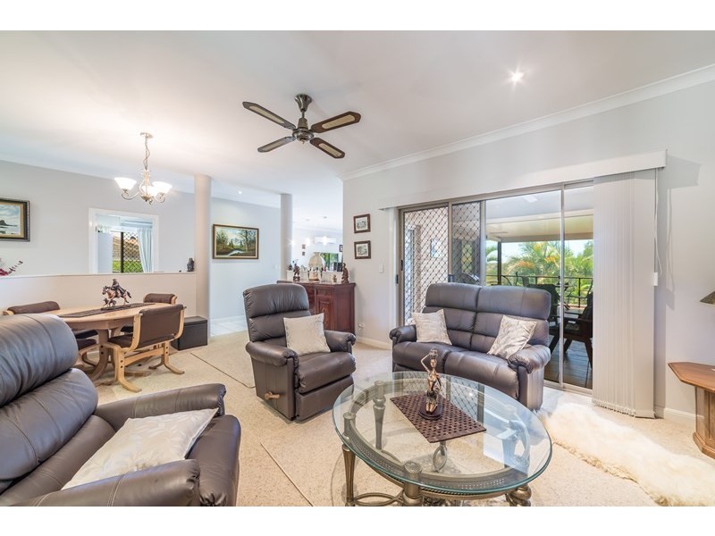 18 Daintree Drive, Parkwood QLD 4214