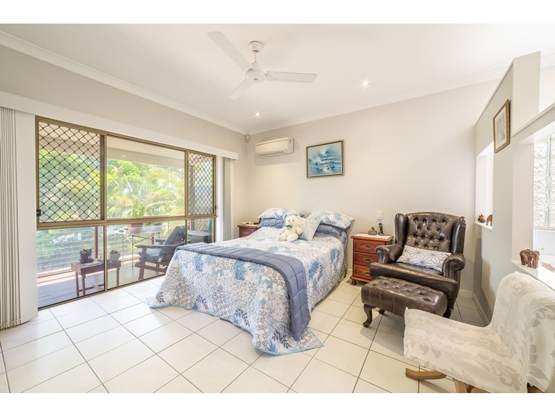 18 Daintree Drive, Parkwood QLD 4214
