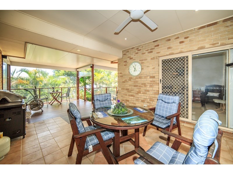 18 Daintree Drive, Parkwood QLD 4214