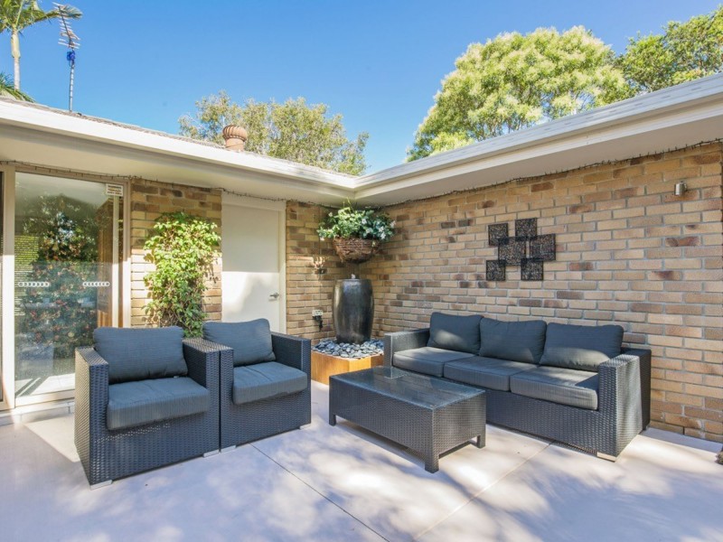 11 Morfantaine Tce, Parkwood QLD 4214