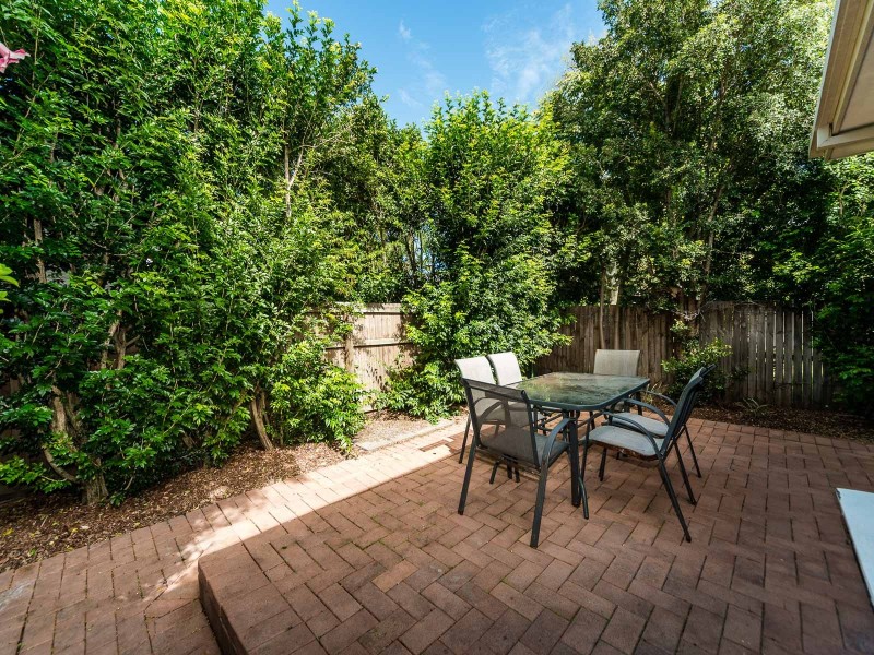 2/15 William Street, Southport QLD 4215
