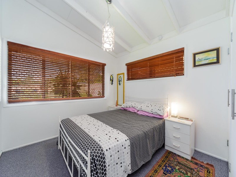 26 Clifton Street, Biggera Waters QLD 4216
