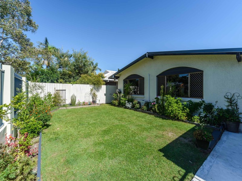 26 Clifton Street, Biggera Waters QLD 4216