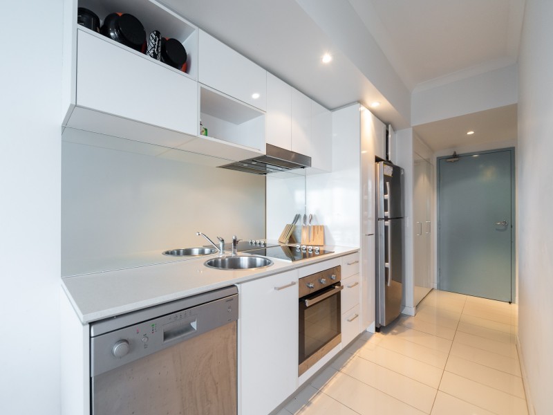 402/33-37 Madang Crescent, Runaway Bay QLD 4216