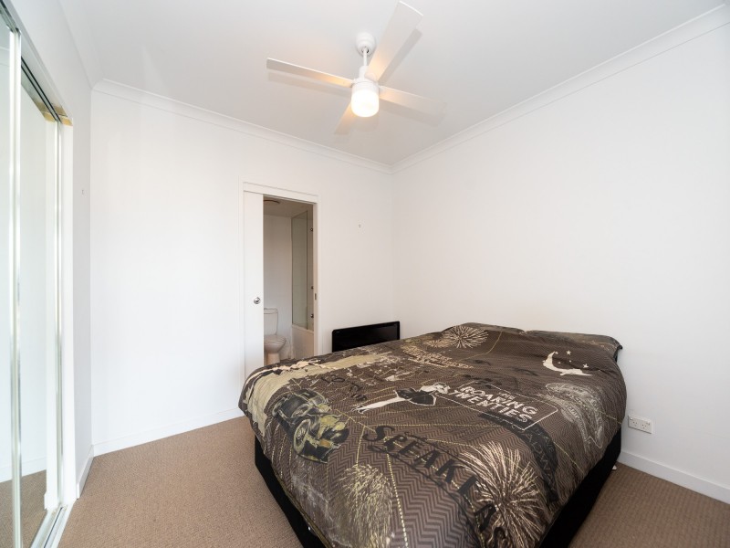 402/33-37 Madang Crescent, Runaway Bay QLD 4216