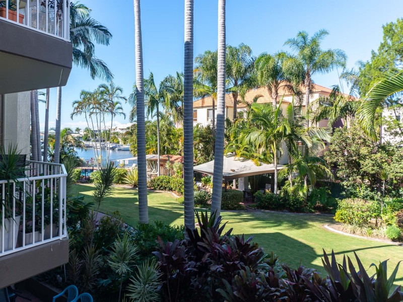 24/22 Jennifer Avenue, Runaway Bay QLD 4216