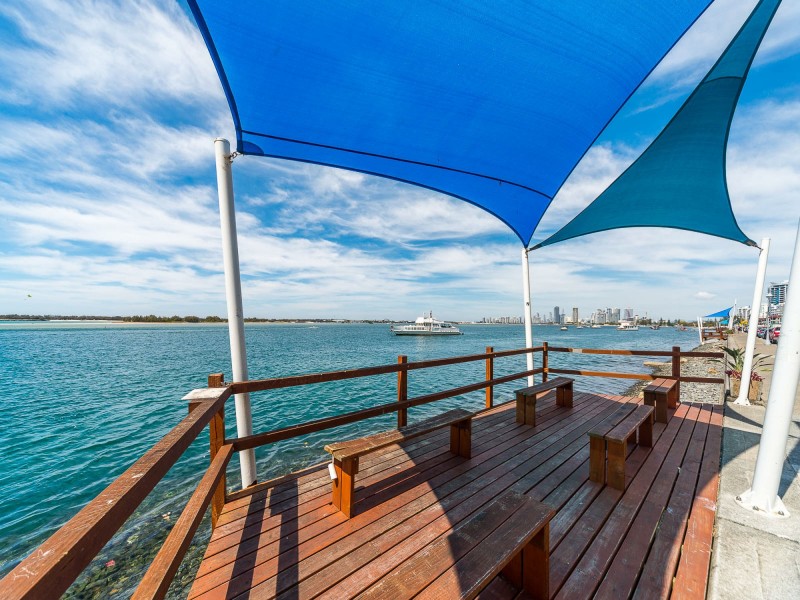 2/13 Baker Avenue, Labrador QLD 4215