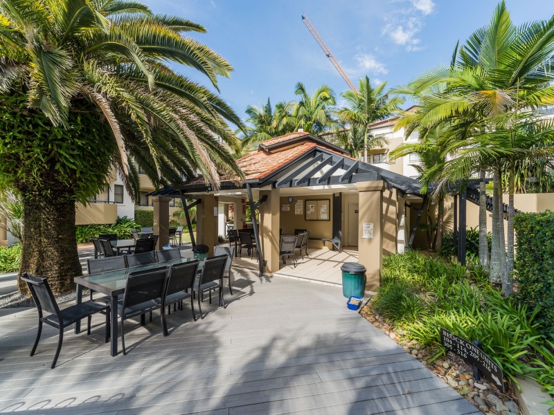 209/392 Marine Parade, Labrador QLD 4215