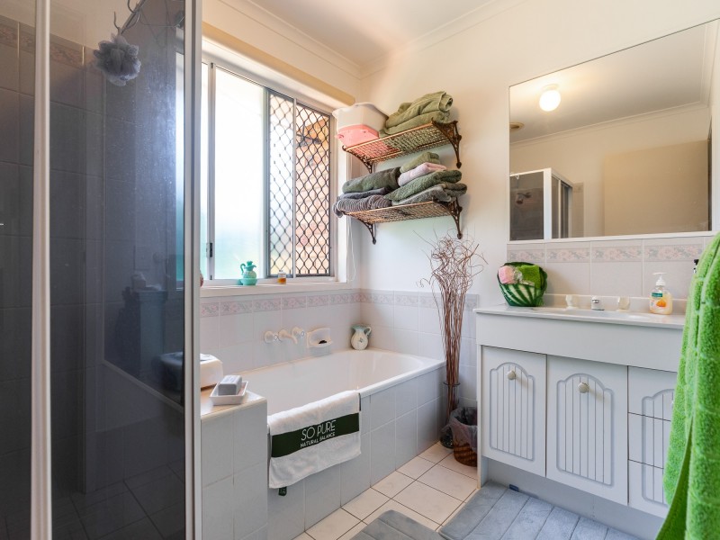 21 Inverness Way, Parkwood QLD 4214