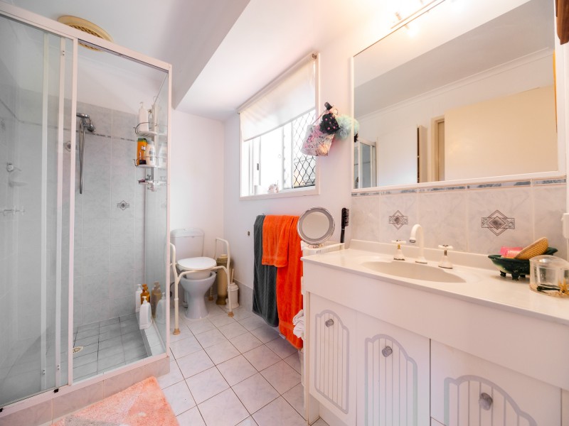 21 Inverness Way, Parkwood QLD 4214