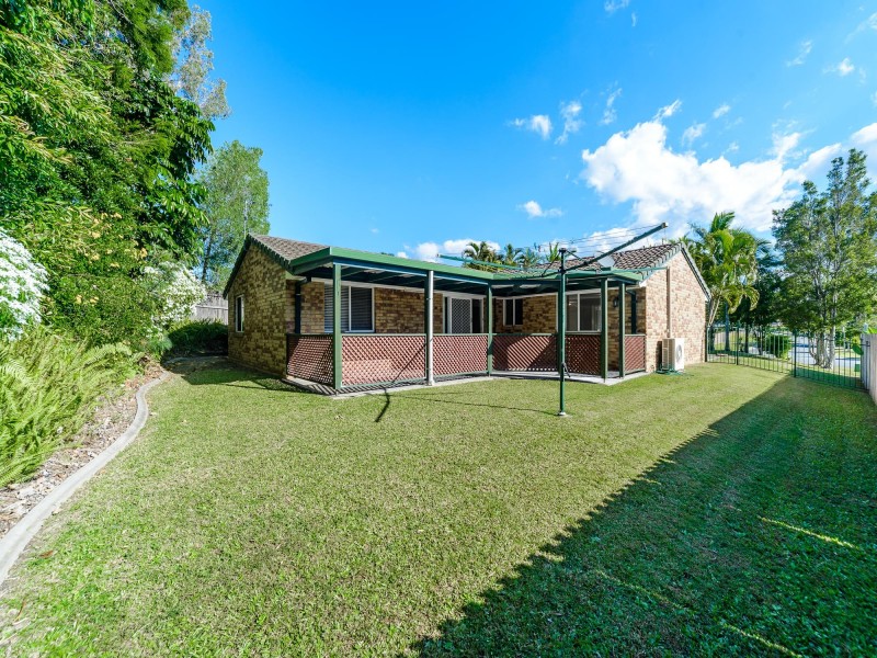 13 Castle Rock Street, Parkwood QLD 4214