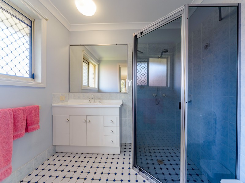 14 Greg Norman Crescent, Parkwood QLD 4214