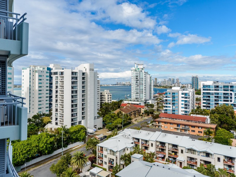 1106/360 Marine Parade, Labrador QLD 4215