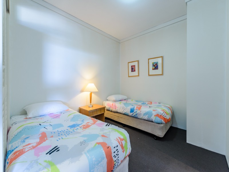 1106/360 Marine Parade, Labrador QLD 4215