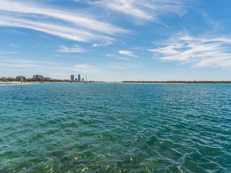 1106/360 Marine Parade, Labrador QLD 4215