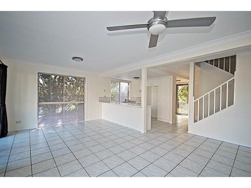 12/127 Greenacre Drive, Parkwood QLD 4214