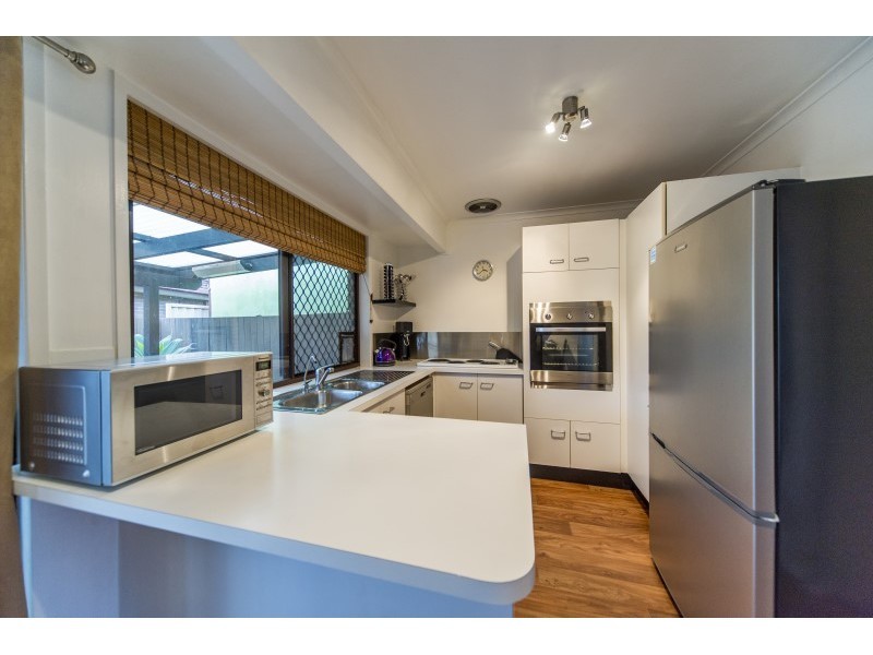 1/15 Stephenson Street, Labrador QLD 4215