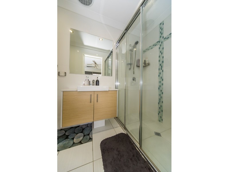 160/31 Usher Avenue, Labrador QLD 4215