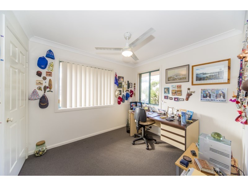 2/15 Gordon Street, Labrador QLD 4215