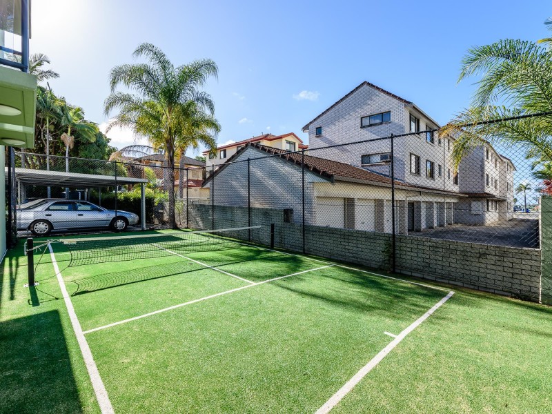 107/132 Marine Parade, Southport QLD 4215