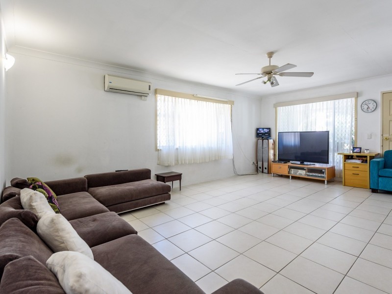 127 Bayview Street, Runaway Bay QLD 4216