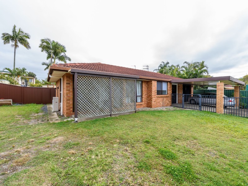 2/32 Botanical Drive, Labrador QLD 4215
