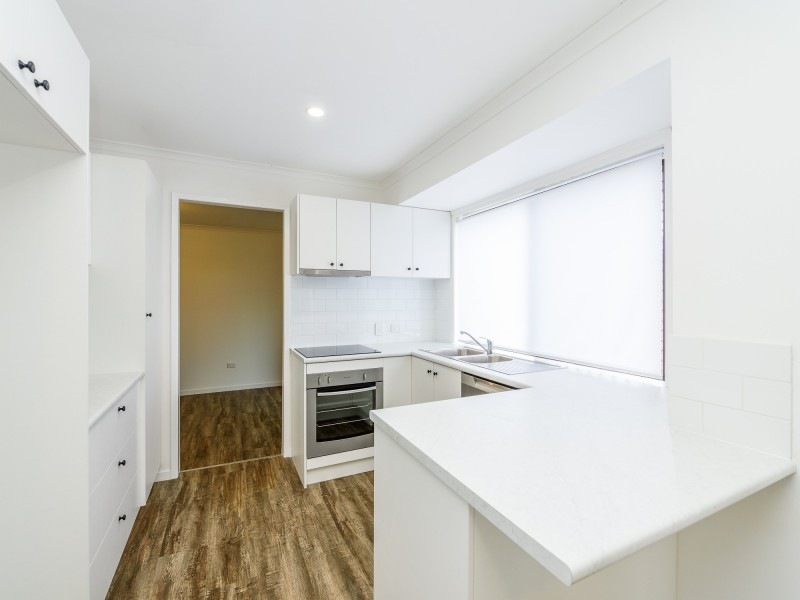 2/32 Botanical Drive, Labrador QLD 4215