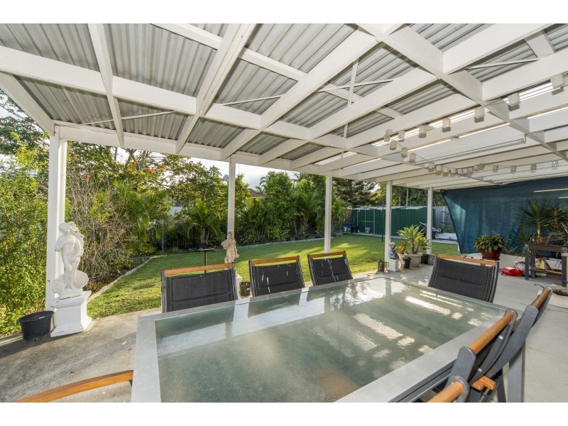 12 Pinkwood Drive, Ashmore QLD 4214