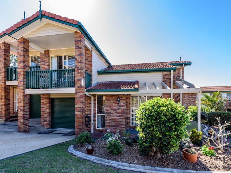 27/2 Doyalson Place, Helensvale QLD 4212