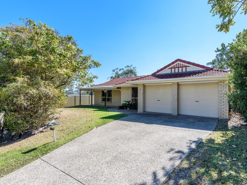 8 Yarraglen Place, Parkwood QLD 4214