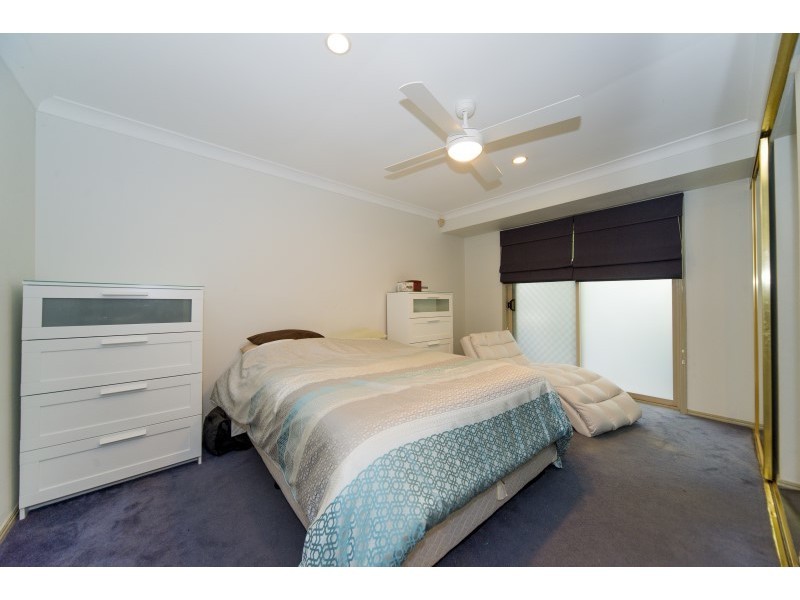 69 Greenacre Drive, Parkwood QLD 4214