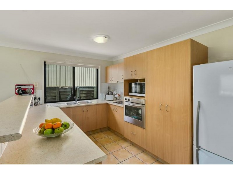 8 Katie Court, Arundel QLD 4214