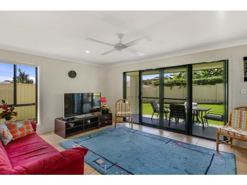 8 Katie Court, Arundel QLD 4214