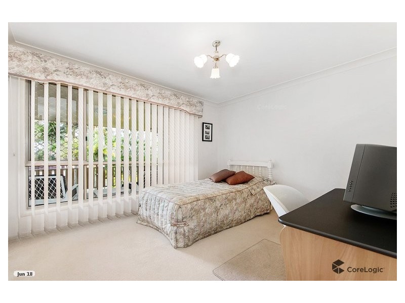 1 Leura Place, Helensvale QLD 4212