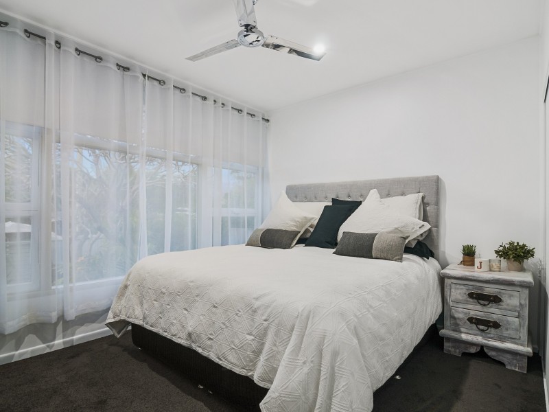 20 Saltash Street, Labrador QLD 4215