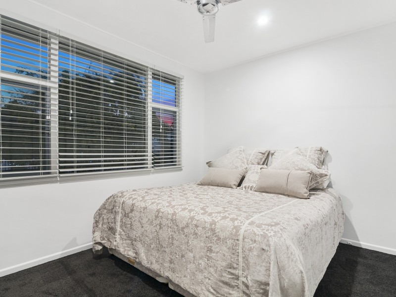 20 Saltash Street, Labrador QLD 4215