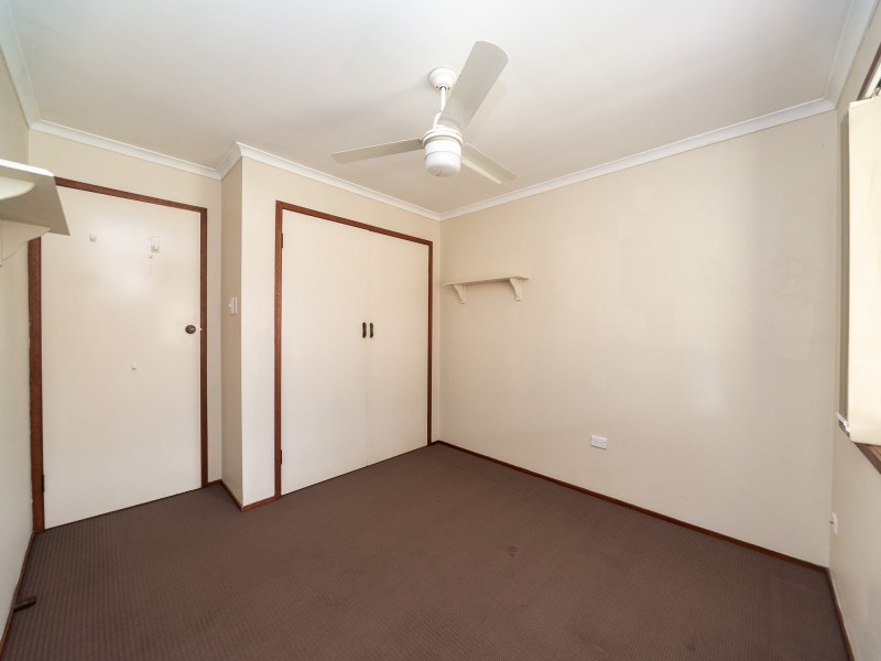 9 Donald Avenue, Paradise Point QLD 4216