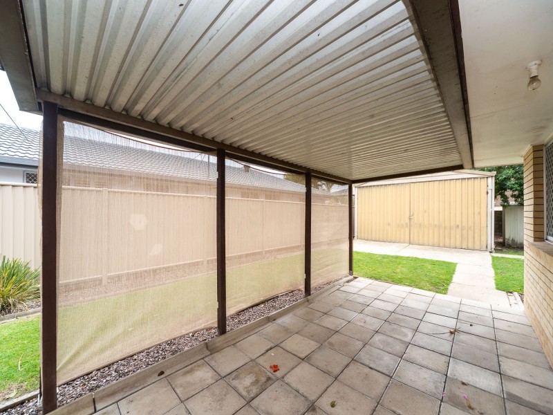 9 Donald Avenue, Paradise Point QLD 4216