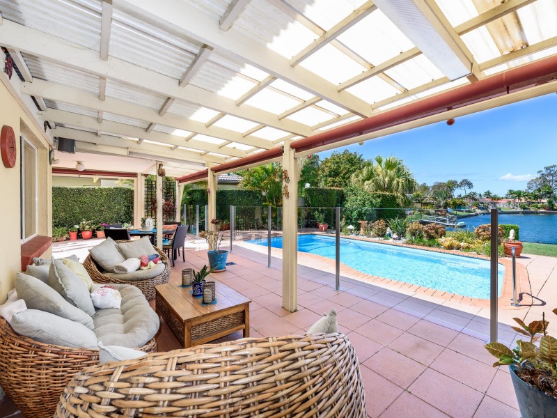 64 Burrendong Road, Coombabah QLD 4216