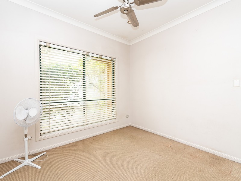 31 Lakeshore Drive, Helensvale QLD 4212