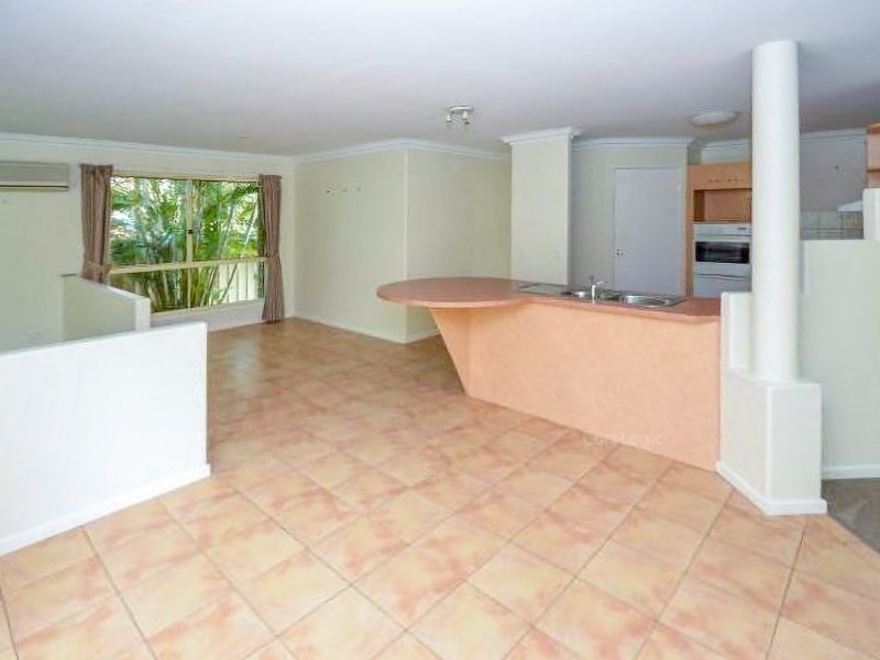 5 O’Brien Court, Arundel QLD 4214