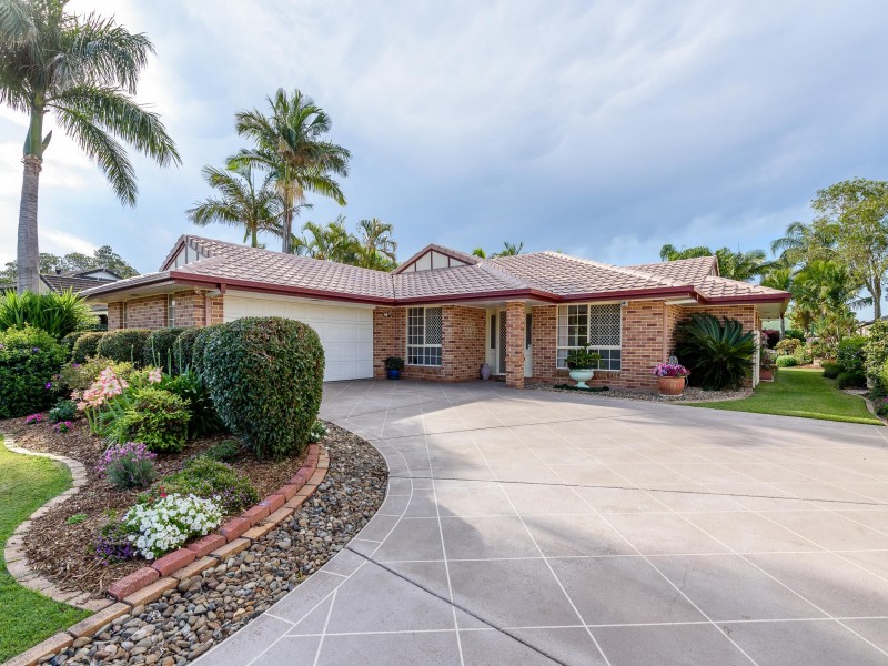 24 Arlene Park Terrace, Helensvale QLD 4212