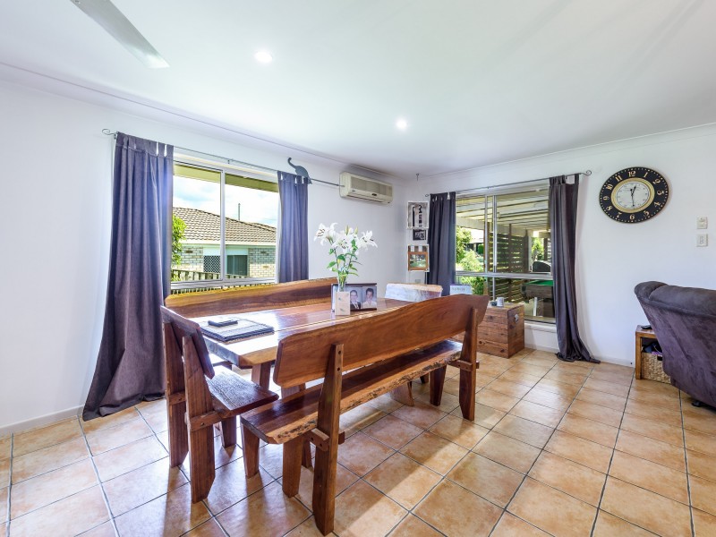 11 Maui Crescent, Oxenford QLD 4210