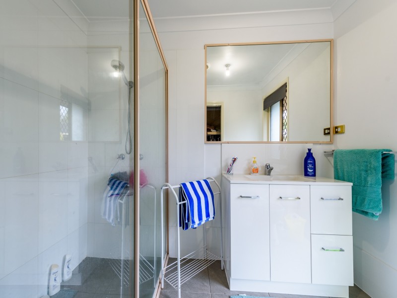 105 Henry Cotton Drive, Parkwood QLD 4214