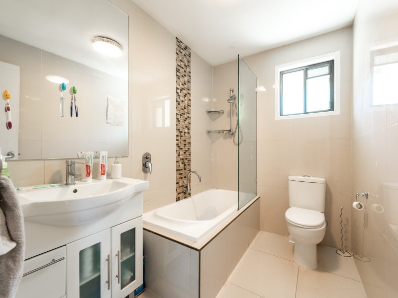 1/5 Napper Road, Arundel QLD 4214